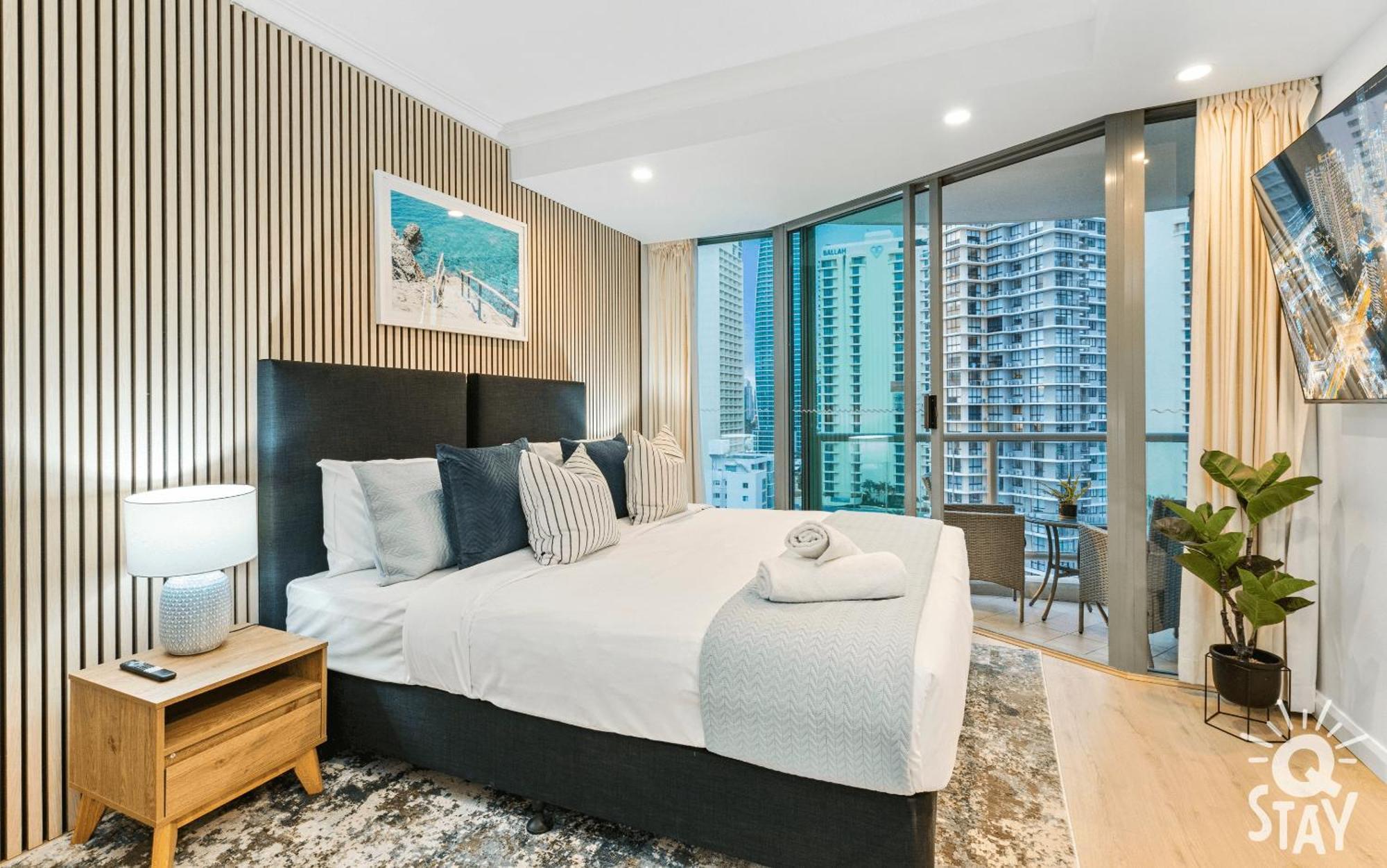 Legends Surfers Paradise Mid Week Madness Deal - Q Stay โกลด์โคสต์ ภายนอก รูปภาพ